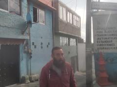 Captura de pantalla donde se observan a un hombre adulto sin cubrebocas, en el minuto 00:00:01 del video. Av. San Jerónimo #114, colonia San Bernabé Ocotepec, alcaldía La Magdalena Contreras, Ciudad de México. Video del 30 de agosto del 2021. Captura de pantalla del 12 de septiembre del 2021 por Ulises Felipe Chávez Valdovinos.