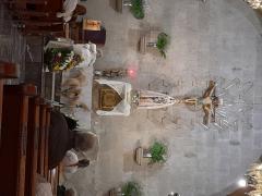 Altar de la iglesia con la divina infantita y la virgen de Loreto. Fotografía Juan Velázquez Rodríguez.