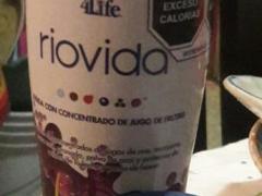 Jugo Riovida que complementa el tratamiento de factores de transferencia elaborado por la empresa 4life y distribuidos por el señor Felipe Martínez