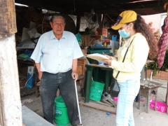 Araceli Vega y Susano Hernández, entrevista a señor de tercera edad.