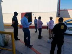 Autoridades supervisando confinamiento. Fotografía: Tribuna de Los Cabos.