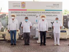 Fotografía de entrega de equipamiento e insumos médicos al Hospital Comunitario de Candelaria.