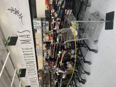 Fotografía de área de pedidos realizados en línea de Walmart Express Del Valle, Ciudad de México. 