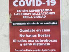 Cartel "Alerta por COVID-19”, Parque de Los Venados. Fotografía: Juan Daniel Álvarez Hernández.