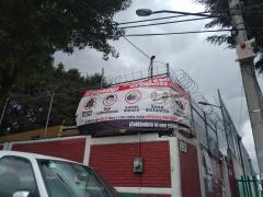  "¡Cuidado! volvimos a semáforo rojo en algunas colonias", ubicada en escuela primaria, Colonia Ocotal. Fotografía: Diana Elena Arredondo Linares.