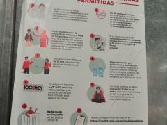 Infografía 10 reglas básicas para todas las actividades económicas permitidas, Mercado La Argentina. Pasillo de venta de verduras, Mercado La Argentina. Fotografía: Sofía Rebeca Aguilar Salcedo.
