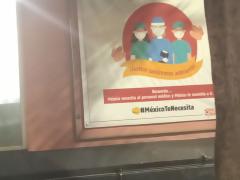 Lona ¡Gracias a todo el personal médico¡ Oxxo, Tlalpan Centro, CdMx. Fotografía: Ángel Alberto Blancas Rivera