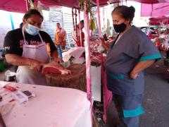 Puesto ambulante del mercado sobre ruedas en Av. San Fernando, Alcaldía Tlalpan, Ciudad de México. Fotografía: Ángel Alberto Blancas Rivera.