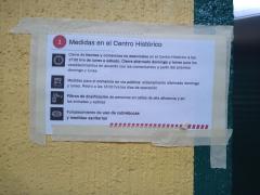 Medidas sanitarias que deben de seguir el edificio y en la óptica. Fotografía: Ángel Alberto Blancas Rivera