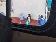 Una fila de pacientes del Centro de Salud T-III Dr. Ángel de la Garza Brito, CdMx. Fotografía: Ulises Felipe Chávez Valdovinos.