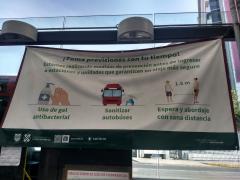 Lona "Toma previsiones con tu tiempo", Línea 1 del Metrobús, CdMx. Fotografía: Paula Roberta Furtado