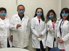 El Dr. Gustavo Acosta Altamirano y demás científicos del IPN, creadores de la mascarillo para nariz.