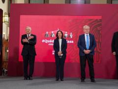 La vacuna, cuyo costo estimado de producción es de 4 dólares (un estimado de 90 pesos) será producida por México, para México y para América Latina. Fotografía: Presidencia de la República.