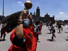 Danzantes celebran la fundación de México-Tenochtitlán. Fotografía: María Ruiz.