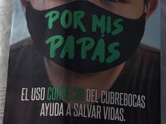 Póster Por mis papás, Colonia Emprendedores, Colonia Letrán Valle, CdMx. Fotografía: Gloria Elisa Melgarejo García.