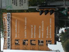 Cartel Reglas básicas. Nueva normalidad, Cuautémoc, CdMx. Fotografía: Stephanie Romero Faz.