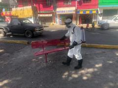Fotografía sobre las brigadas de sanitización realizadas en la Colonia Insurgentes y Desarrollo Quetzalcóatl en Iztapalapa.