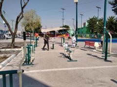 Brigadas de sanitización en parque. Fotografía: Facebook Alcaldia Iztapalapa.