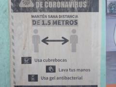 Cartel informativo  Evita contagiarte de coronavirus, tienda "La Casa de Mario", Calle Bandera, colonia La Purísima Ticomán, alcaldía Gustavo A. Madero. Fotografía: César Omar Rojas Gómez.