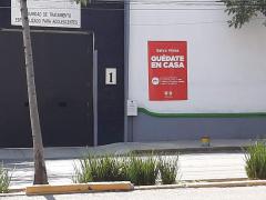 Fotografía cartel "Salva vidas quédate en casa", Comunidad de Tratamiento Especializado para Adolescentes, Tlalpan. Fotografía: David Alonso Vargas Melgarejo