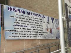 Lona agradecimiento a personal médico del Hospital GEA 3