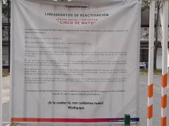 Lona Lineamientos de reactivación en Centro Social y Deportivo Cinco de Mayo, Tlatelolco. Fotografía:  David Alonso Vargas Melgarejo