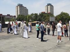 Domingo de Ramo, personas con atuendo religioso, adultos mayores respetan medidas de prevención contra COVID-19. Fotografía: David Alonso Vargas Melgarejo.
