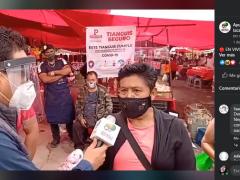 Supervisión de los establecimientos de un tianguis para que cumplan con medidas sanitarias para cuidar la salud de los asistentes. Facebook Ayuntamiento Cuautitlán Izcalli.