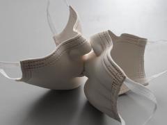 Escultura “El reencuentro del amor artífice”, de Johnson Tsang. Fotografía: Facebook Artist Forever.