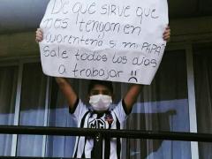 Pancarta que escribe un niño tras la situación que vive en el momento. Fotografía: Instagram Cuautitlán comunidad.