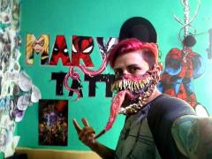 Mascarillas de Marvel. Fotografía: Louis Marvel Gonz.