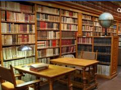Imagen de una biblioteca. Facebook Historia Fes Acatlán