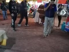 Usuarios con cubrebocas, andadores del Bazar Imperio. Fotografía: Isaías Hernández Rosales.