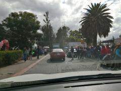 Policía controla tránsito sobre López Mateos, Colonia Centro, San Juan Teotihuacán. Fotografía: Isaías Hernández Rosales.