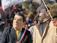 Asistentes al Carnaval satirizan a dos expresidentes de México. Fotografía: Carlos Dávila