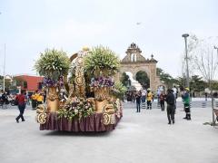 Altar donde se transporta a la virgen de Zapopan. Fotografía: Publimetro.