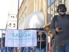 Letrero con la leyenda: SALIDA, Filtro Sanitario Centro Histórico (2). Fotografía: Juan José Carrillo Coronel