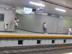 Andén de la estación El Refugio, Línea Uno del Tren Ligero, Guadalajara. Fotografía: Juan José Carrillo Coronel