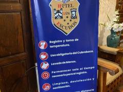 Anuncio Medidas preventivas, Hotel Los Escudos, Pátzcuaro. Fotografía: Gloria Elisa Melgarejo García.
