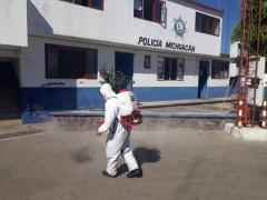 Desinfección, en instalaciones de Policía de Michoacán.