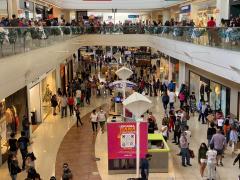 Plaza las Américas abarrotada en Buen Fin 2020. Fotografía: Rodrigo Sandoval/PCM Noticias