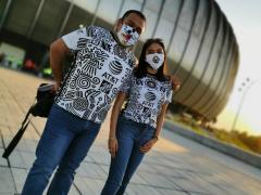 Pareja aficionada de Los Rayados de Monterrey. Fotografía: Fox Sport Mx. 