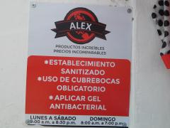 Rótulo con medidas sanitarias, Tienda “Alex”, Villa de Etla, Oaxaca. Fotografía: Dulce Claudia Cruz Vásquez.