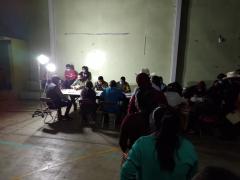 Personas que acudieron a la jornada de vacunación en Santo Domingo Nuxaá, Nochixtlán, Oaxaca. Fotografía: Perla Carolina Cruz Vásquez.