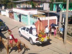 Procesión del santo patrón San Pablo Apóstol en San Pablo Huitzo, Oaxaca. Fotografía: Facebook Casa de la Cultura Federico Flores Aguilar.