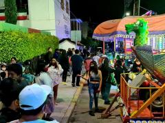 Juegos mecánicos de la feria. Fotografía: Central Q Noticias.