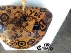 Acercamiento al dibujo de la muerte, se aprecia el detalle de las obsidianas incrustadas siendo parte de la indumentaria de la muerte. Fotografía: Yonny Calixto.