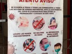 Aviso Se exhorta a los comerciantes a tomar las medidas necesarias ante el COVID-19. Fotografía: Emir Brando Tepepa Esquivel.