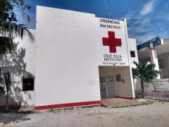 Exterior de la Cruz Roja en Tulum. Fotografía: 10 Noticias