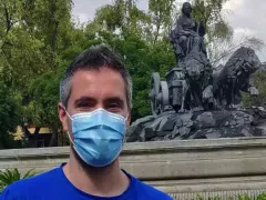 Turista con cubreboca